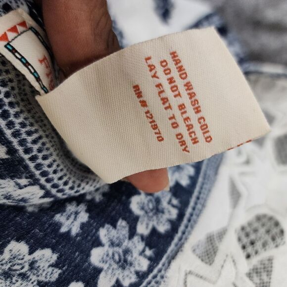 Flying Tomatoe dress - Picture 14 of 15